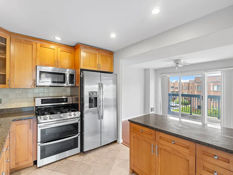 518 Ellery Ct #518 — Photo 11