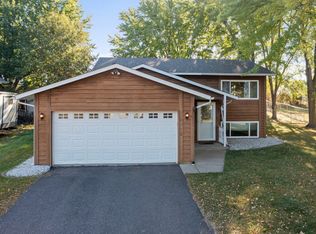 6012 Kalland Cir NE, Albertville, MN 55301