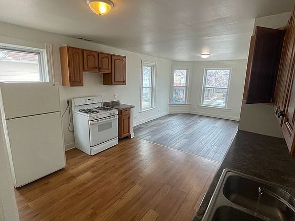 2nd image of 1201 Hagerer St #3