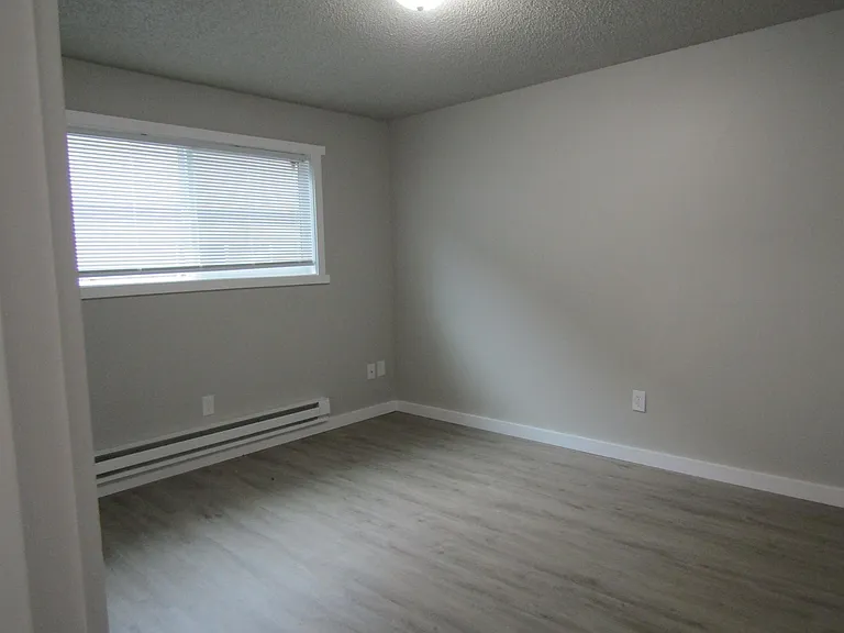 5526 Chicago Ave SW — Photo 7