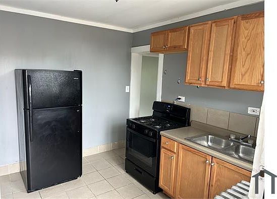 2nd image of 2239 E 81st St #2