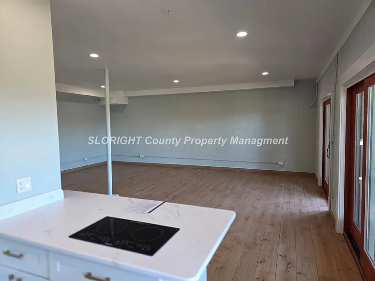 1010 Rimrock Ln — Photo 3