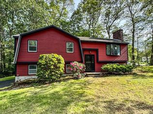 15 Grace Ln, Dudley, MA 01571