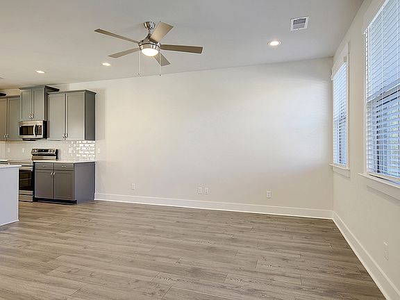 2nd image of 5144 Park Creek Ave