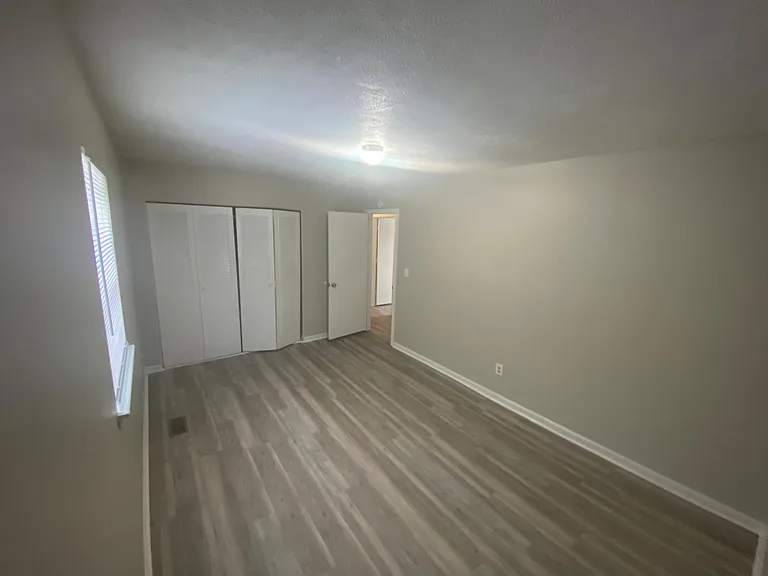 8417 Damascus Rd — Photo 18