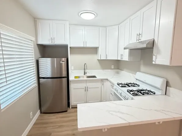 827 N Palmetto Ave, Ontario, CA
