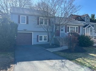 18 Hinds Rd, Winchester, MA 01890