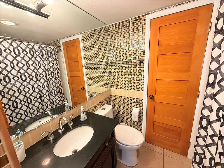 1825 S Ocean Dr #607 — Photo 20