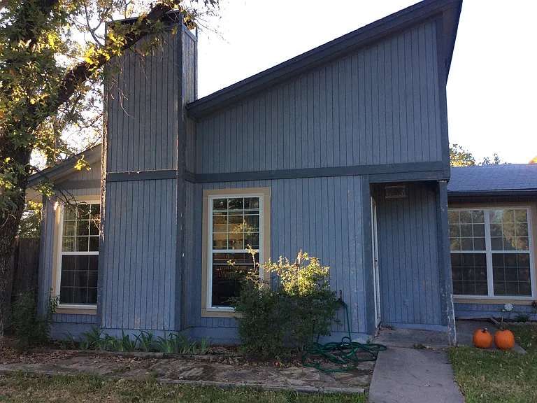 1206 Elm Ct — Photo 2