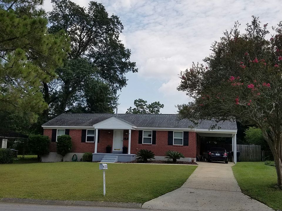 1st image of 725 Berkley Dr