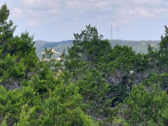 3rd image of 1079 Summit Ridge Dr