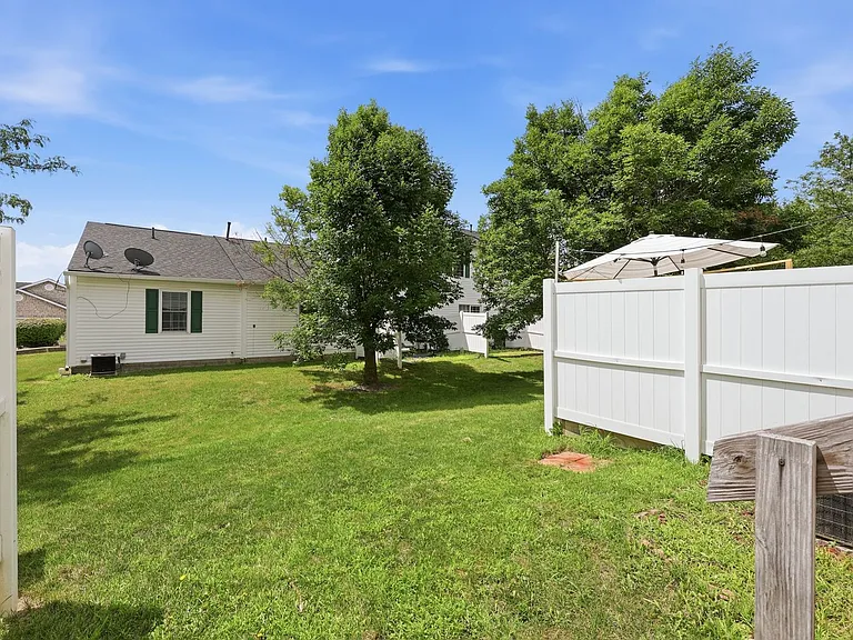 4659 Parrau Dr — Photo 18