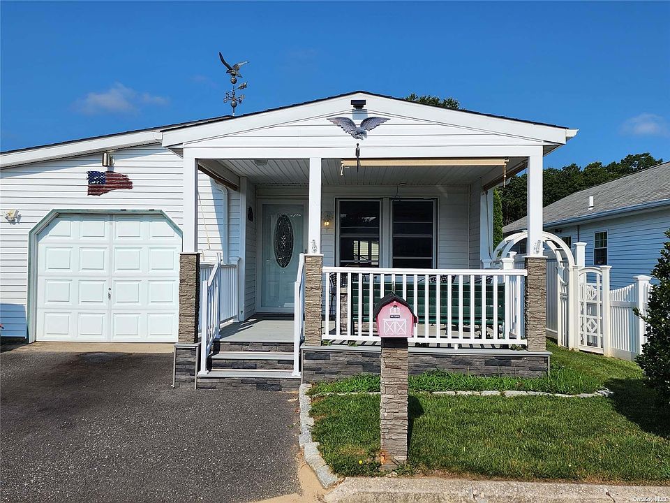 1st image of 69 Dogwood Lane #69