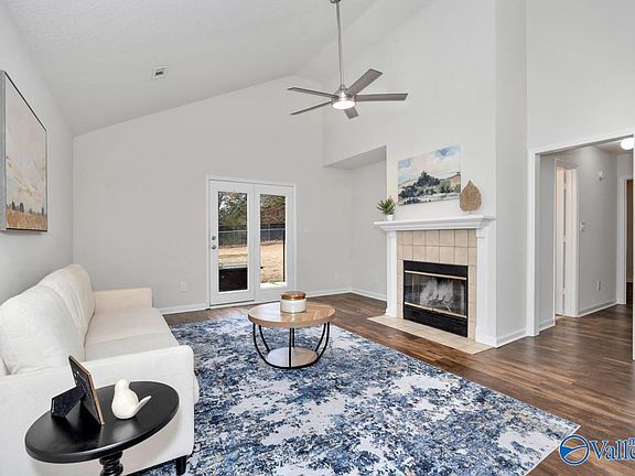 3rd image of 217 Golden Rod Ln