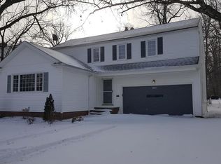 5588 Ridgebury Blvd, Lyndhurst, OH 44124