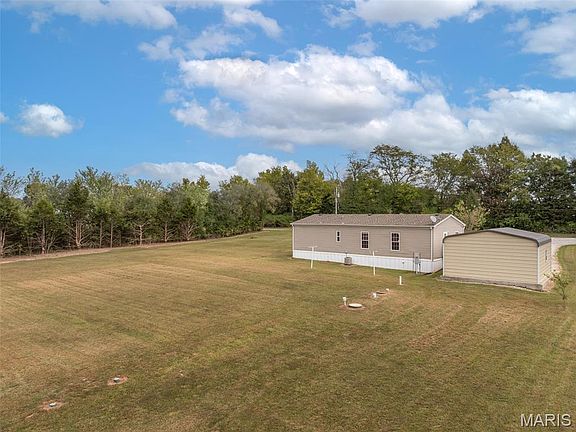 3rd image of 26039 Rynelle Dr