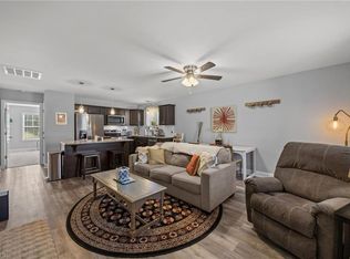 102 E Gene Hairston St, Madison, NC 27025