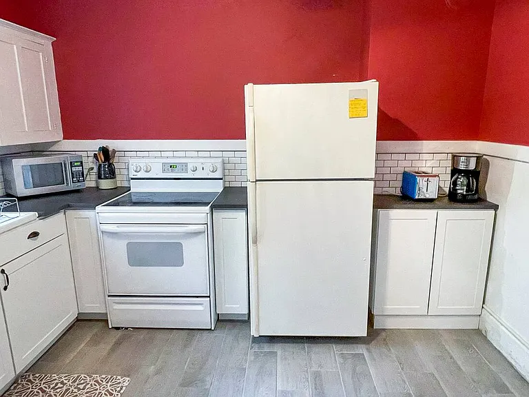 818 7th Ave N #1 — Photo 11