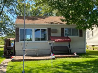 837 E Hess Lake Dr, Grant, MI