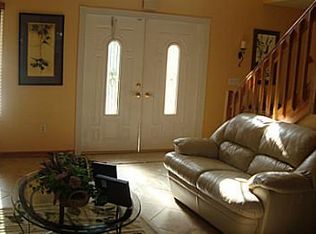 941 SW 88th Way, Pembroke Pines, FL 33025