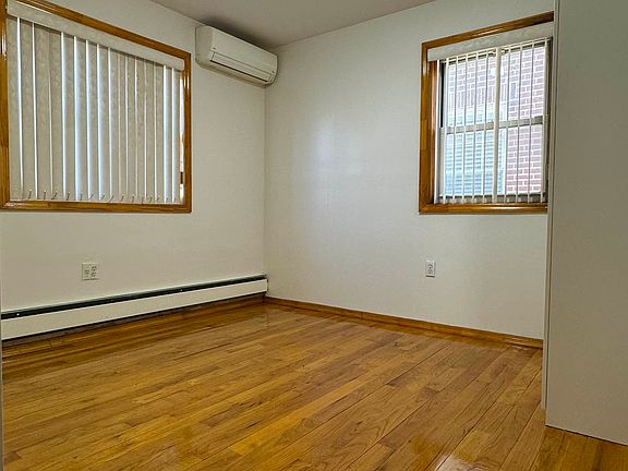 4th image of 546 67th St Floor 1