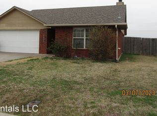2405 SW 45th St, Lawton, OK 73505