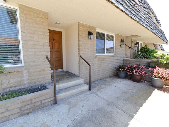 2nd image of 247 Avenida Aragon #A