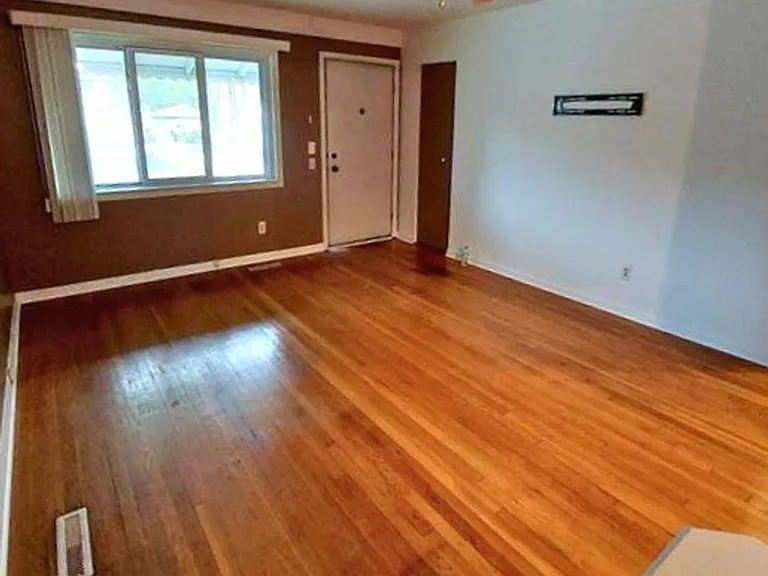 5371 Culver St — Photo 5