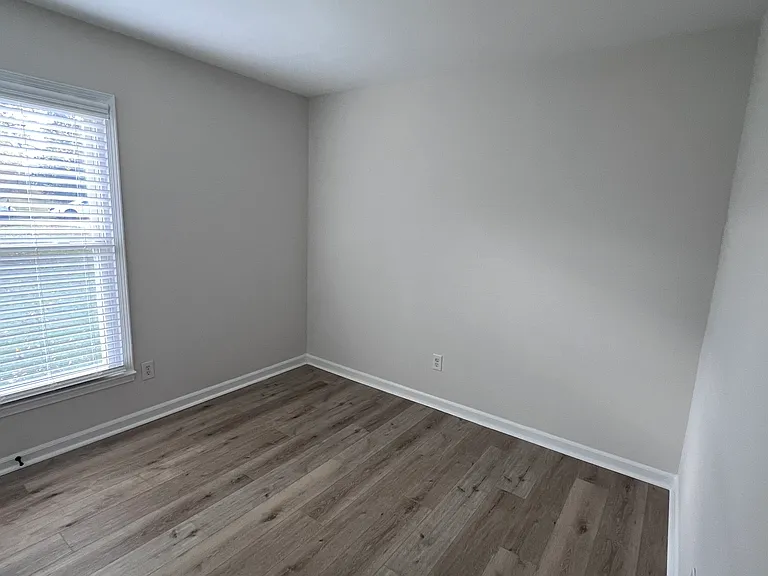 2909 Woodhill Ln — Photo 11