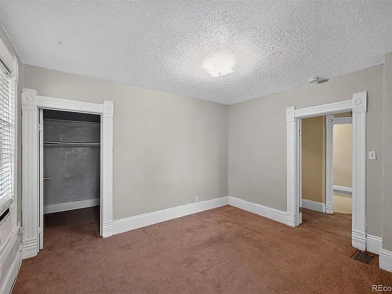 2134 N Lafayette St — Photo 12