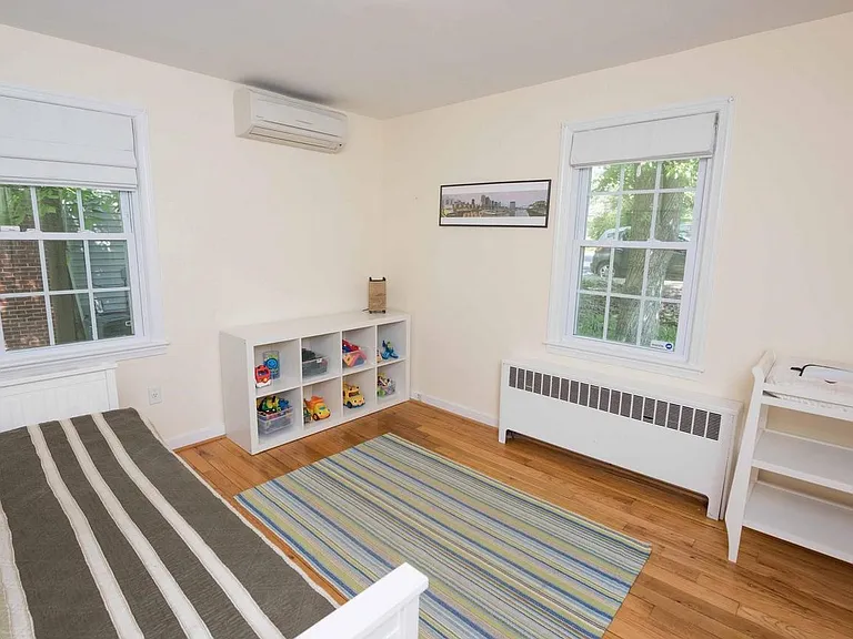 2416 S Culpeper St — Photo 13
