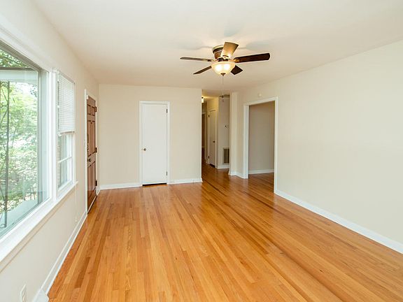 3rd image of 5084 Pittman St
