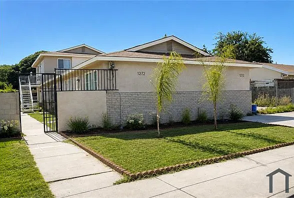 2 bed, 700 sqft, $1,250 — Photo 1