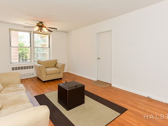 4th image of 3512 Oxford Ave APT 3G