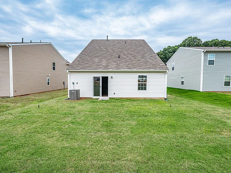 115 Broadtree Cir — Photo 25