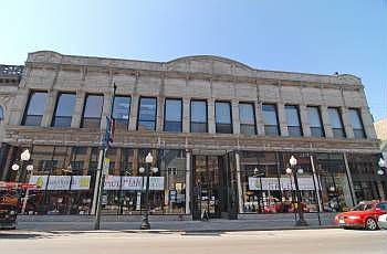 1st image of 3042 W North Shore Ave
