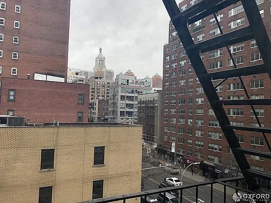 Rented by Oxford Property Group | media 10