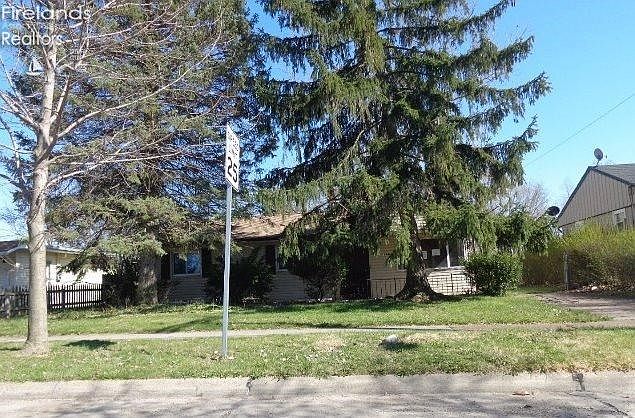 1st image of 1464 Dixon Dr