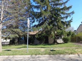 1464 Dixon Dr, Sandusky, OH 44870