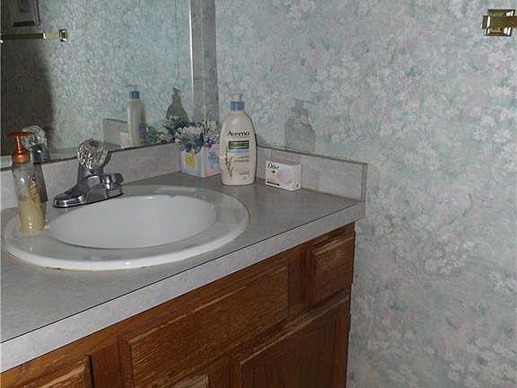 5th image of 1059 Roy Marsh Dr