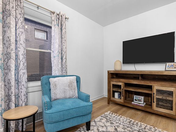 3rd image of 7038 Plateau Ave