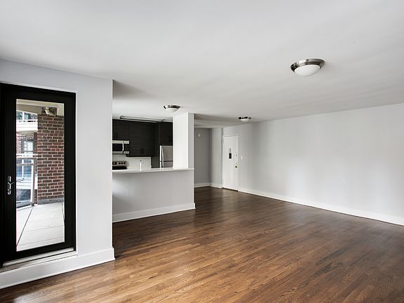 5th image of 2400 Webb Ave APT 5D