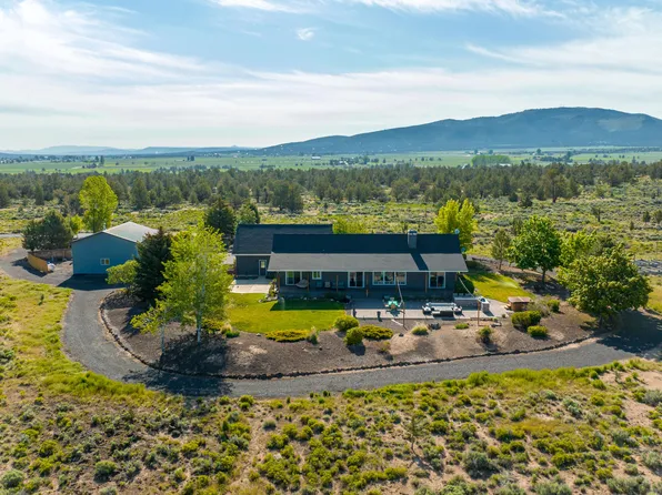 17446 SW Mount Adams Loop, Powell Butte, OR 97753