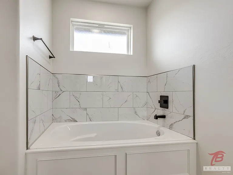 1321 Chisholm Trail Ln — Photo 34