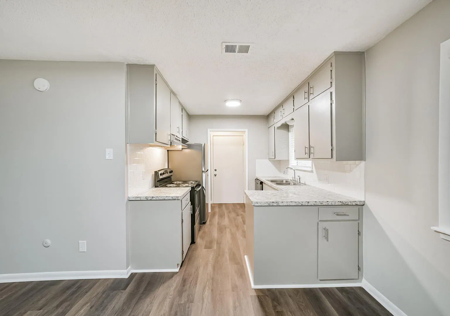 3529 Midwest Drive - A — Photo 3
