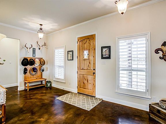 5th image of 5649 Fogata Ln