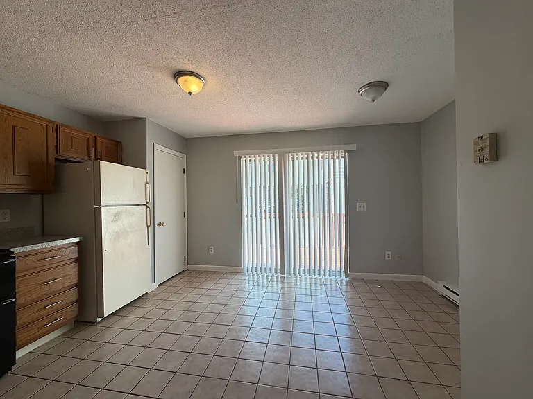 41 Dunbar St #2A — Photo 3