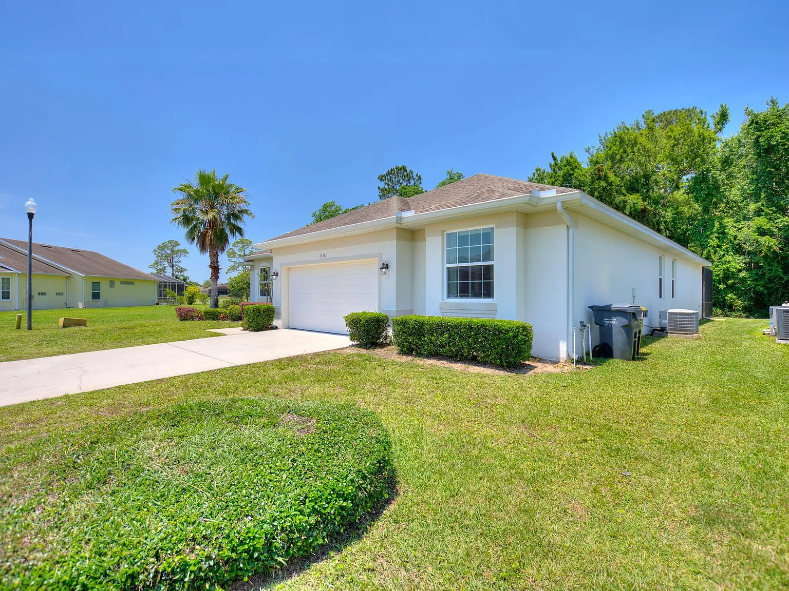4 bed, 2640 sqft, $3,250 — Photo 3