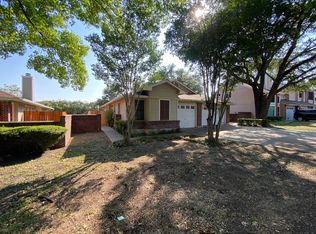 1011 Markham Ln APT B, Austin, TX 78753