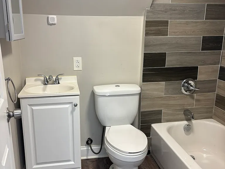 515 Fargo Ave #3 — Photo 9